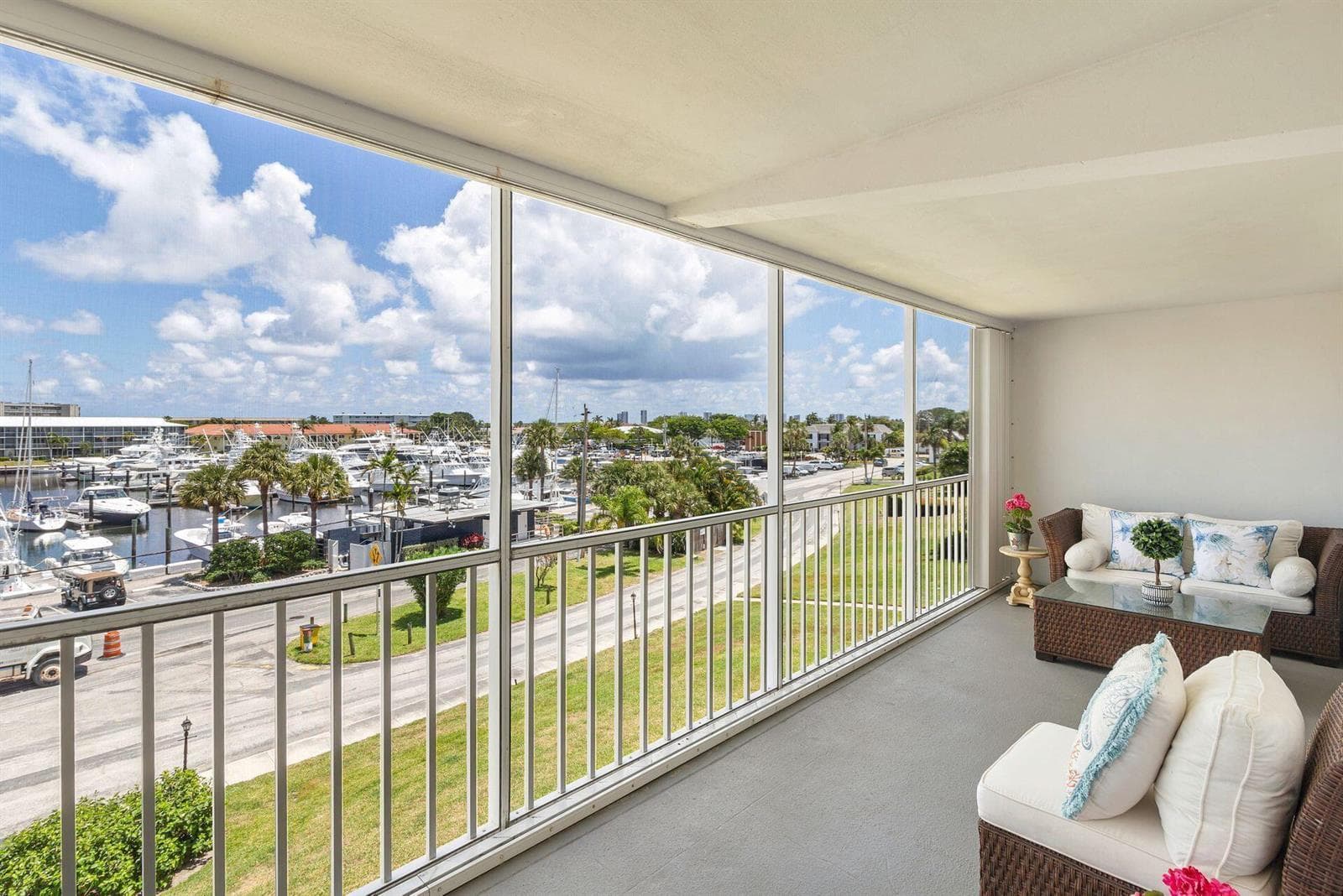 907 Marina Drive 310 photo 16