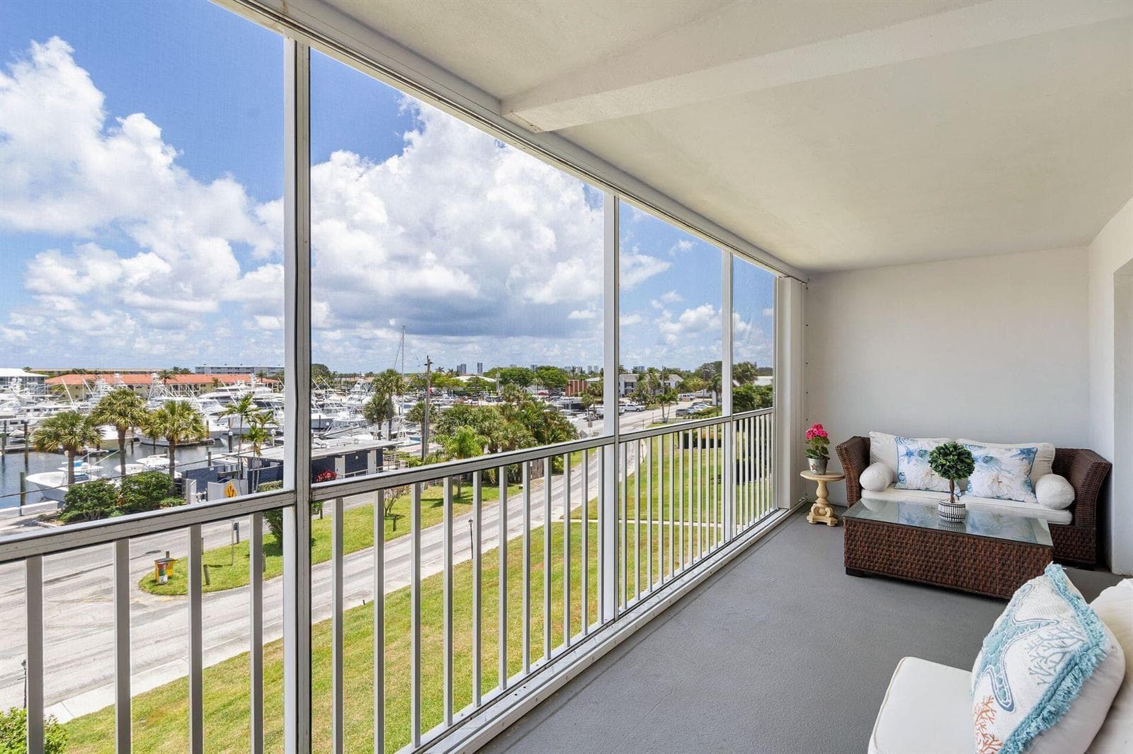 907 Marina Drive 310 photo 18