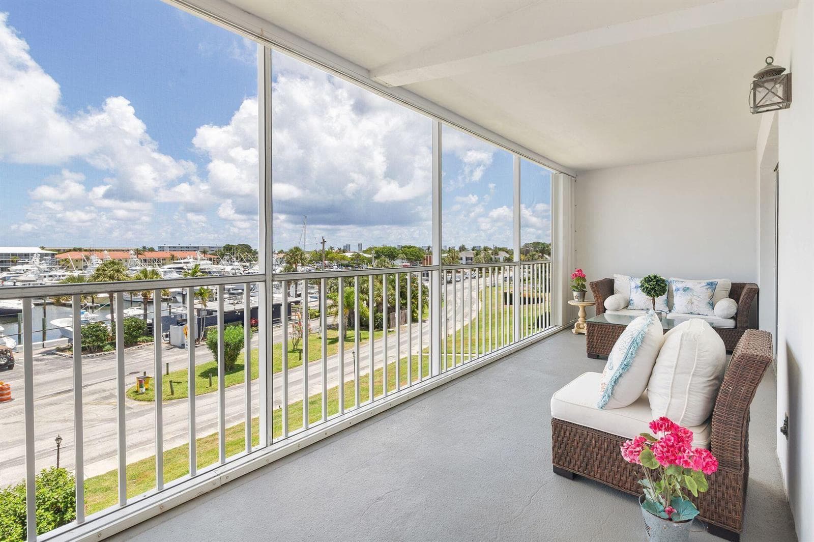 907 Marina Drive 310 photo 15