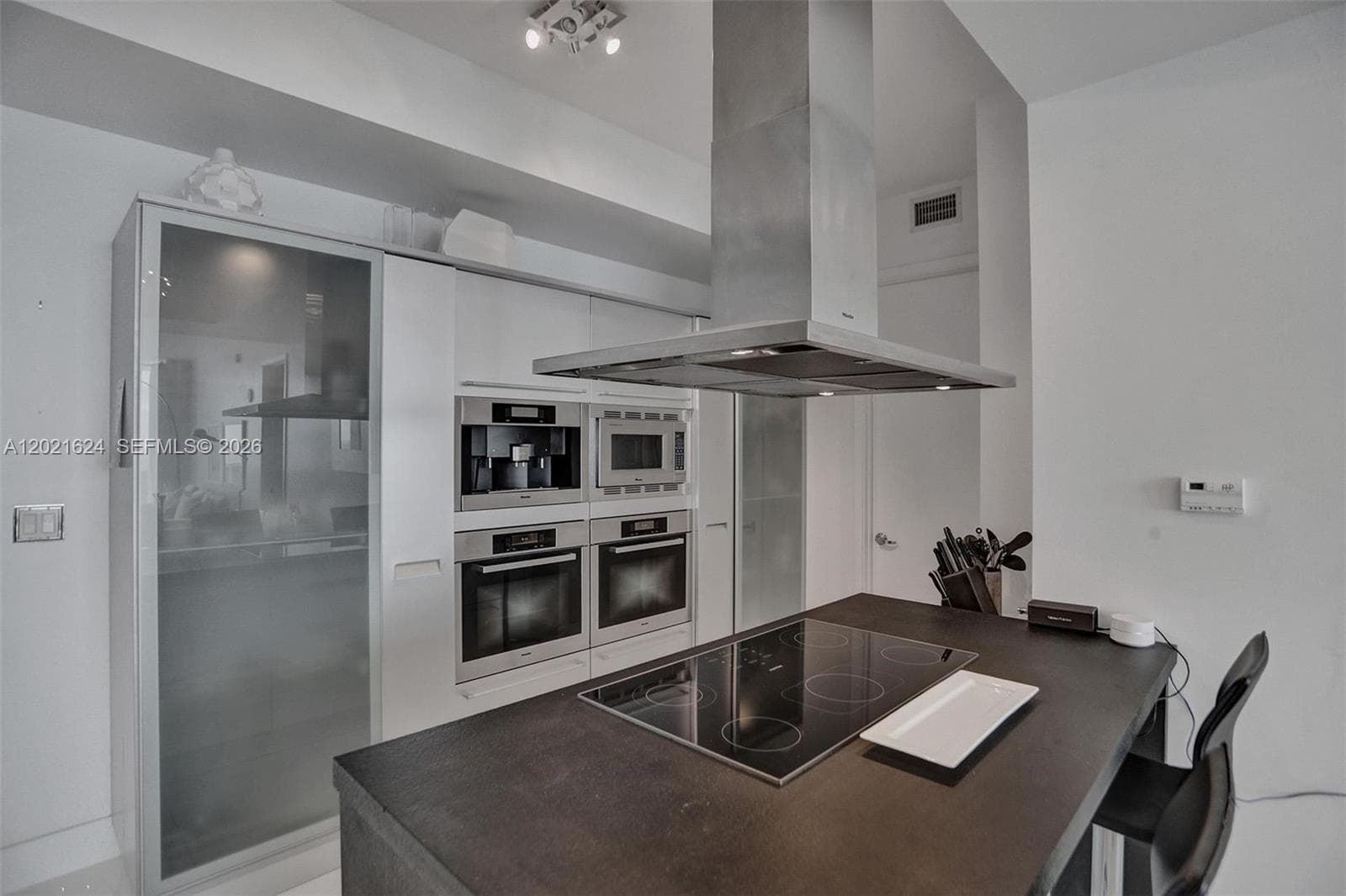 18201 COLLINS AV 4108 photo 7