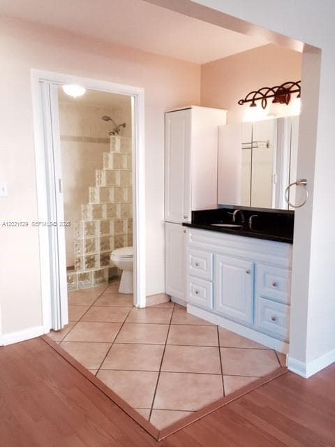 236 Castlewood Dr 104 photo 6