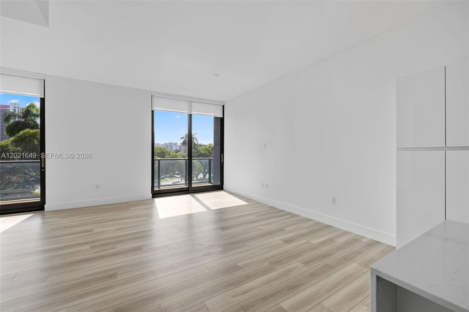 101 Diplomat Pkwy 204 photo 6