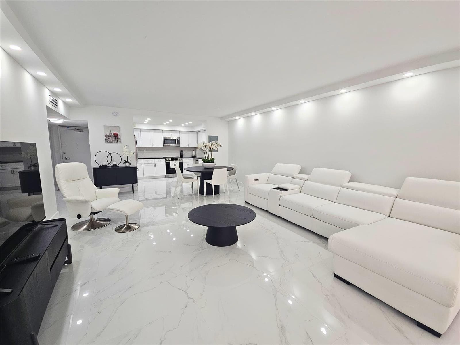 3750 Galt Ocean Drive 209 photo 8