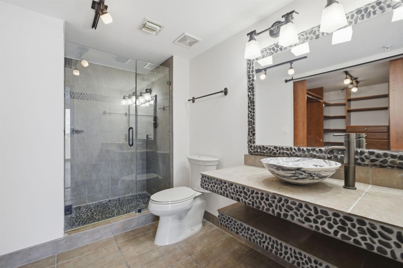 3901 S Flagler Drive 802 photo 14
