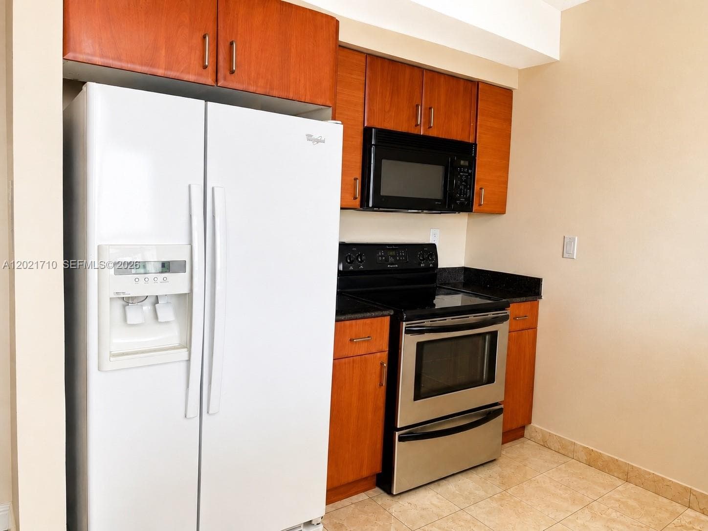 18001 Collins Ave 605 photo 1