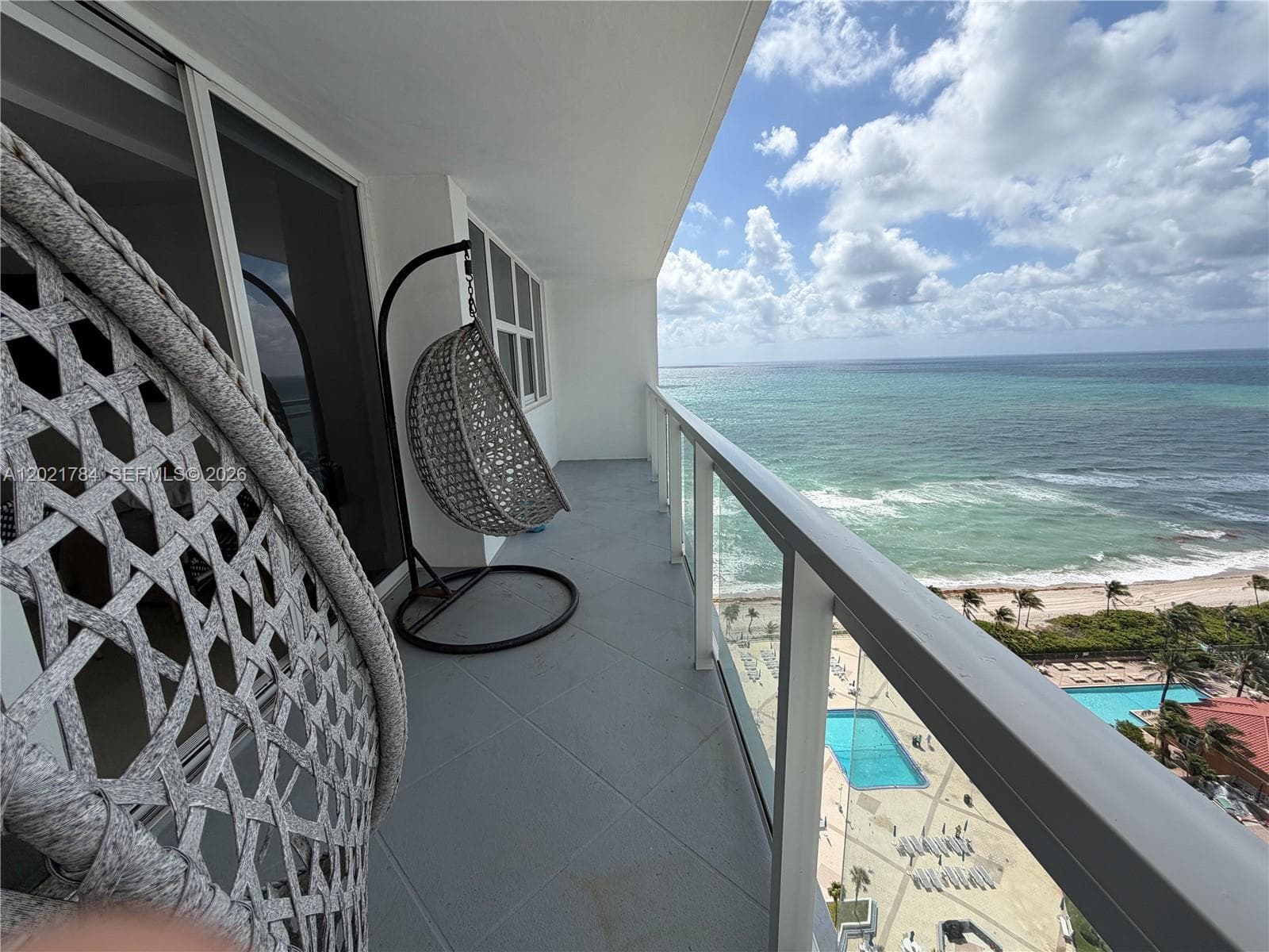 2030 Ocean Dr 2118 photo 6