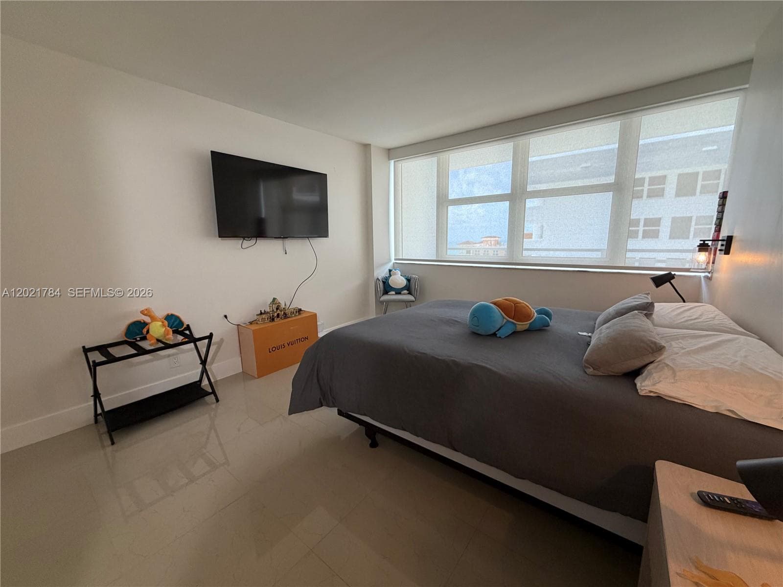 2030 Ocean Dr 2118 photo 16