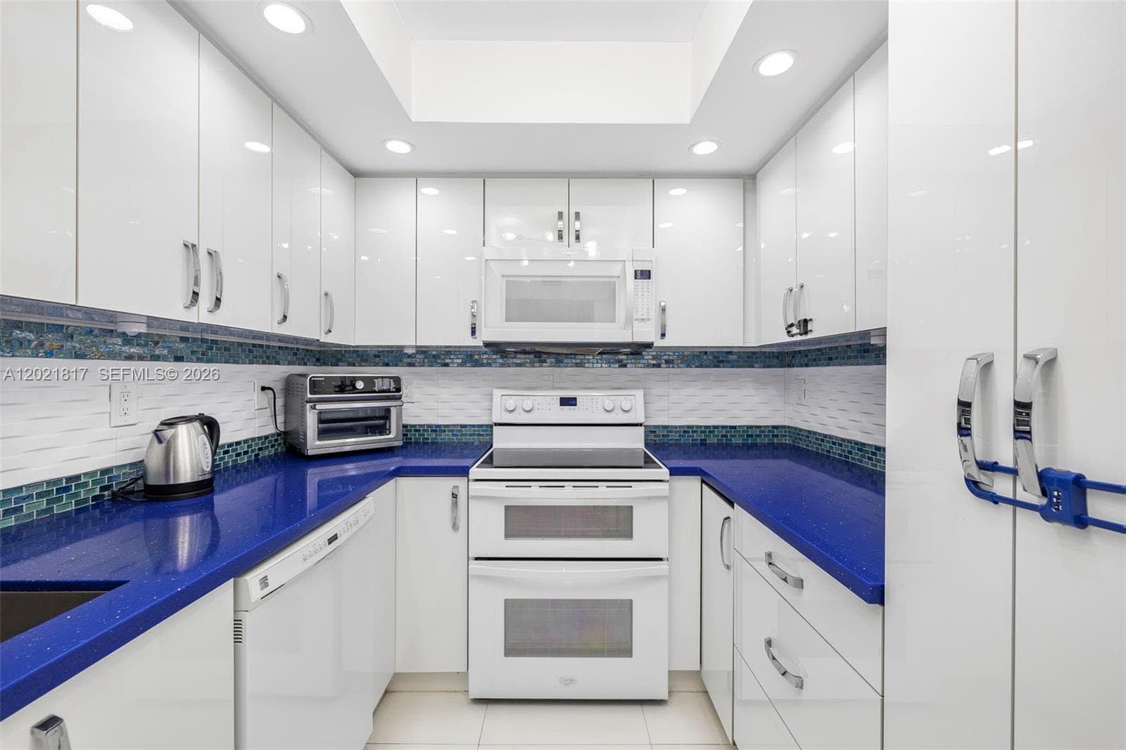 9511 Collins Ave 1202 photo 5