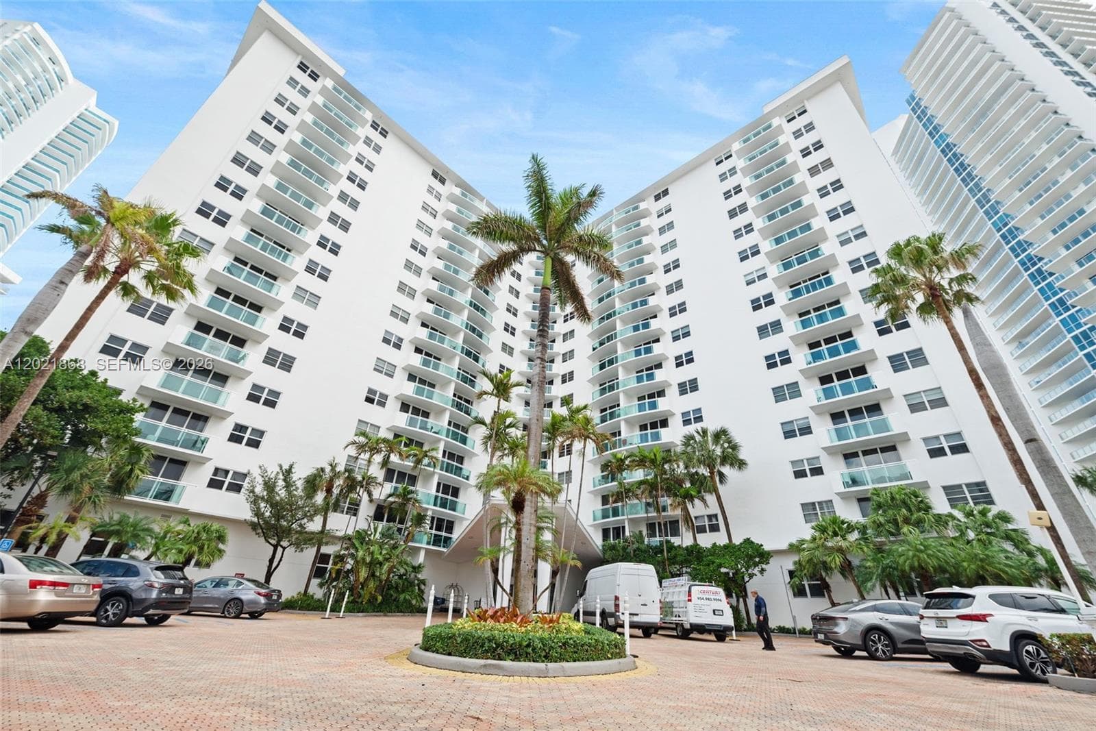 3001 Ocean Dr 119 photo 17