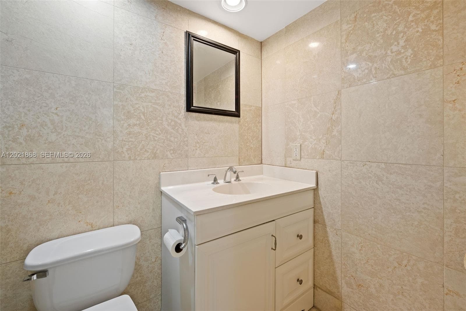 3001 Ocean Dr 119 photo 10
