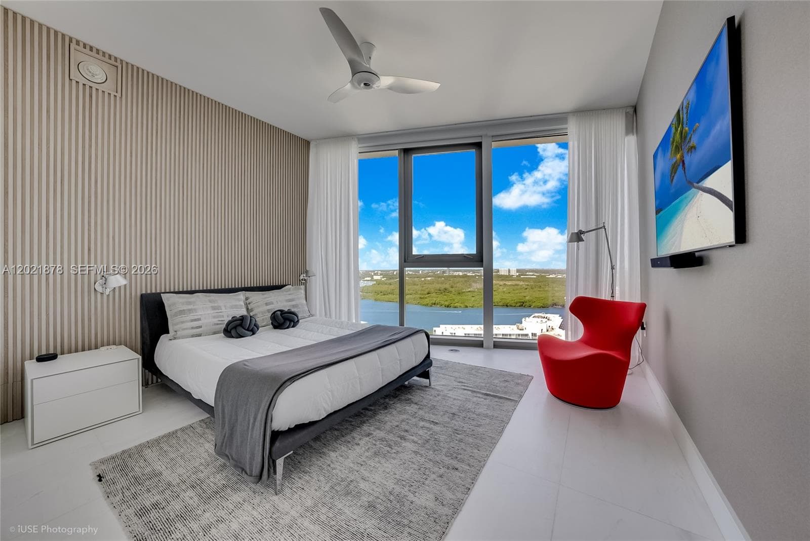 15701 Collins ave 3001 photo 9