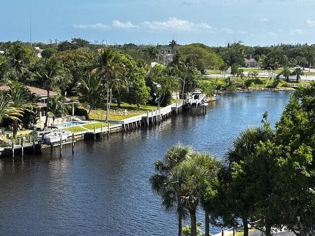 20 Royal Palm Way 6010 photo 1