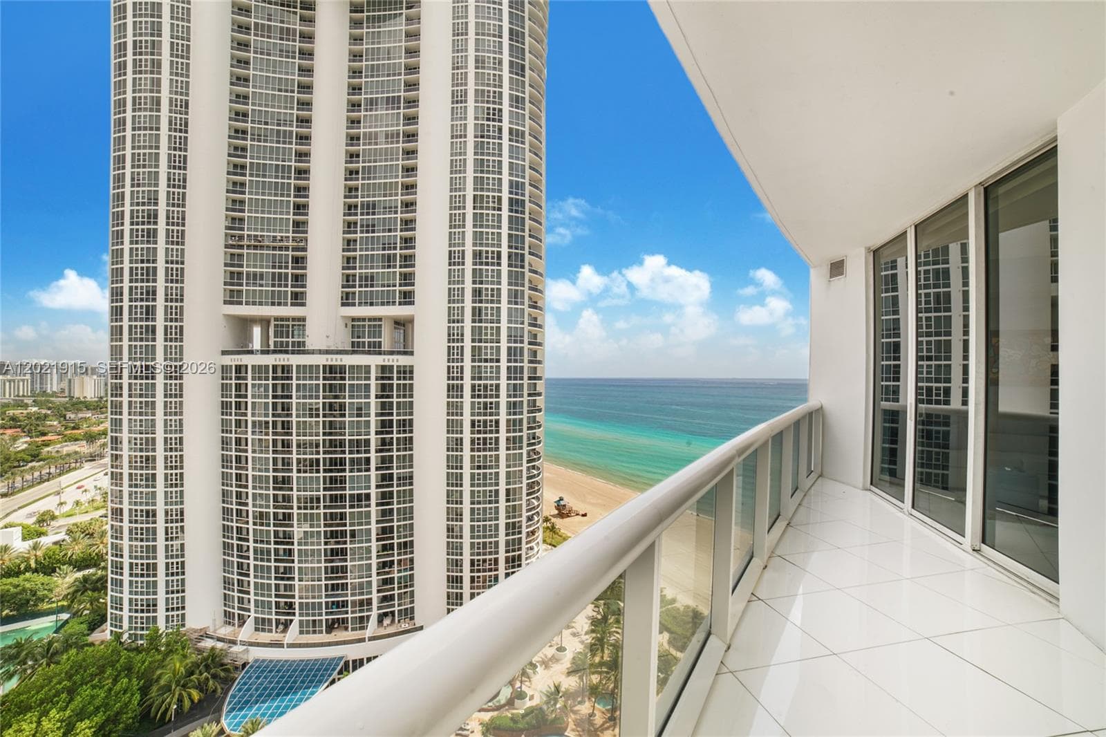 18101 Collins Ave 1906 photo 16