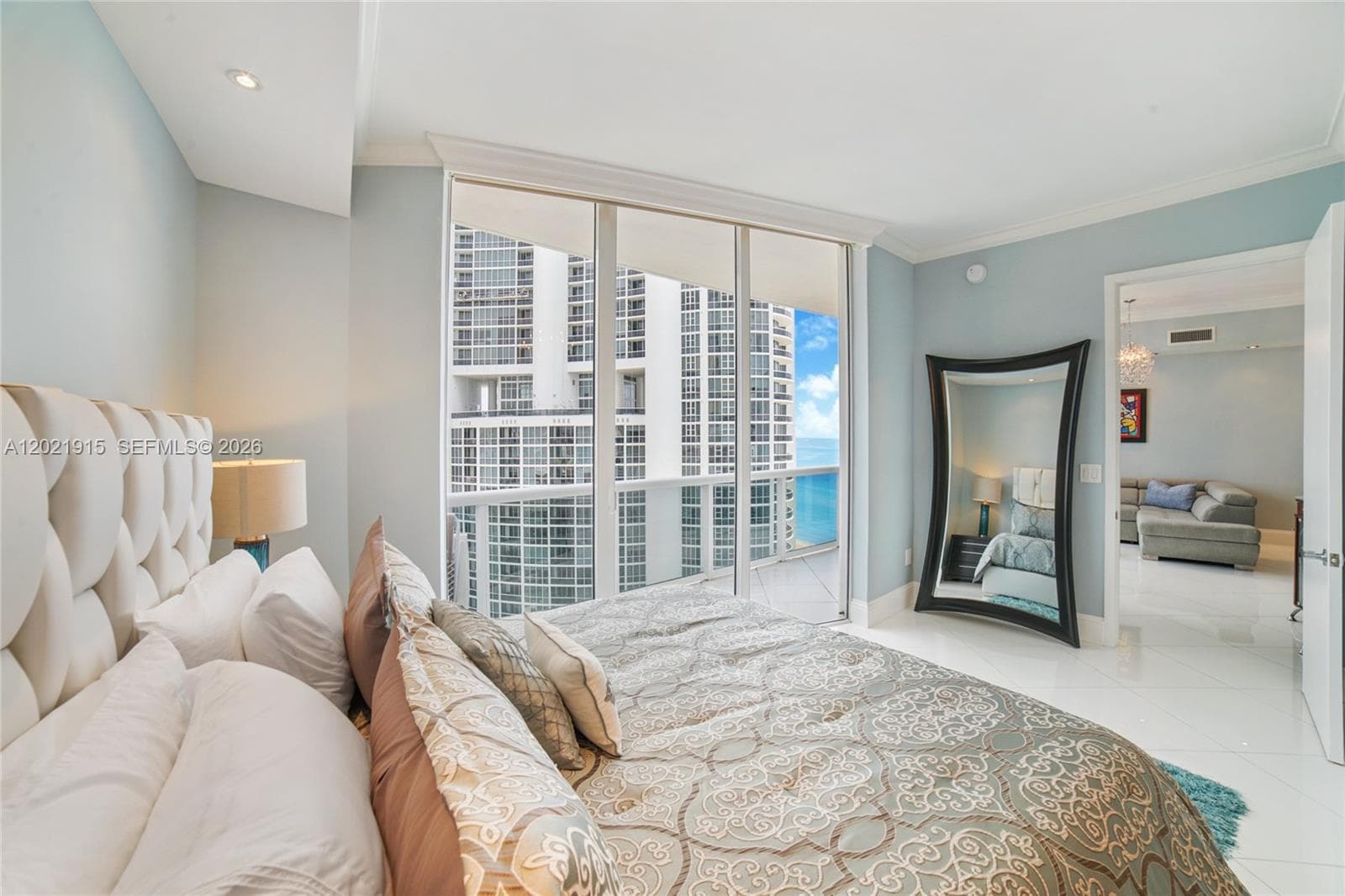 18101 Collins Ave 1906 photo 9