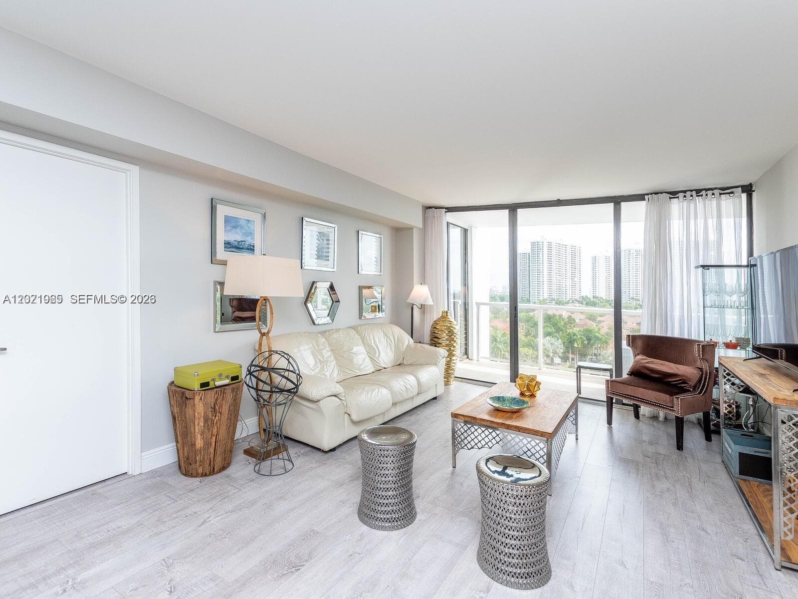 3701 Country Club Dr 1002 photo 6