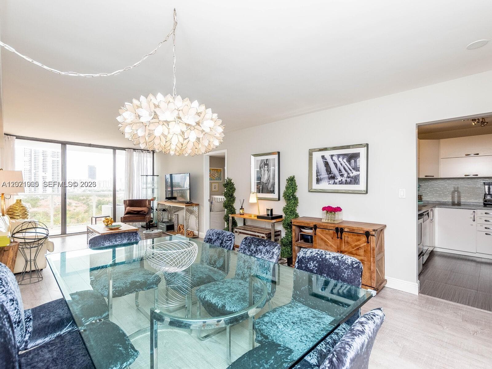 3701 Country Club Dr 1002 photo 8