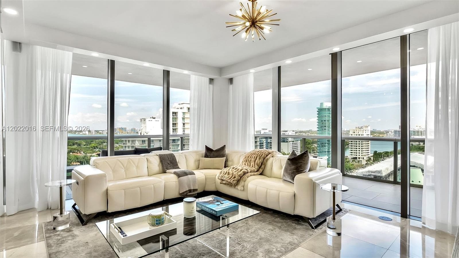 5875 Collins Ave 1807 photo 4