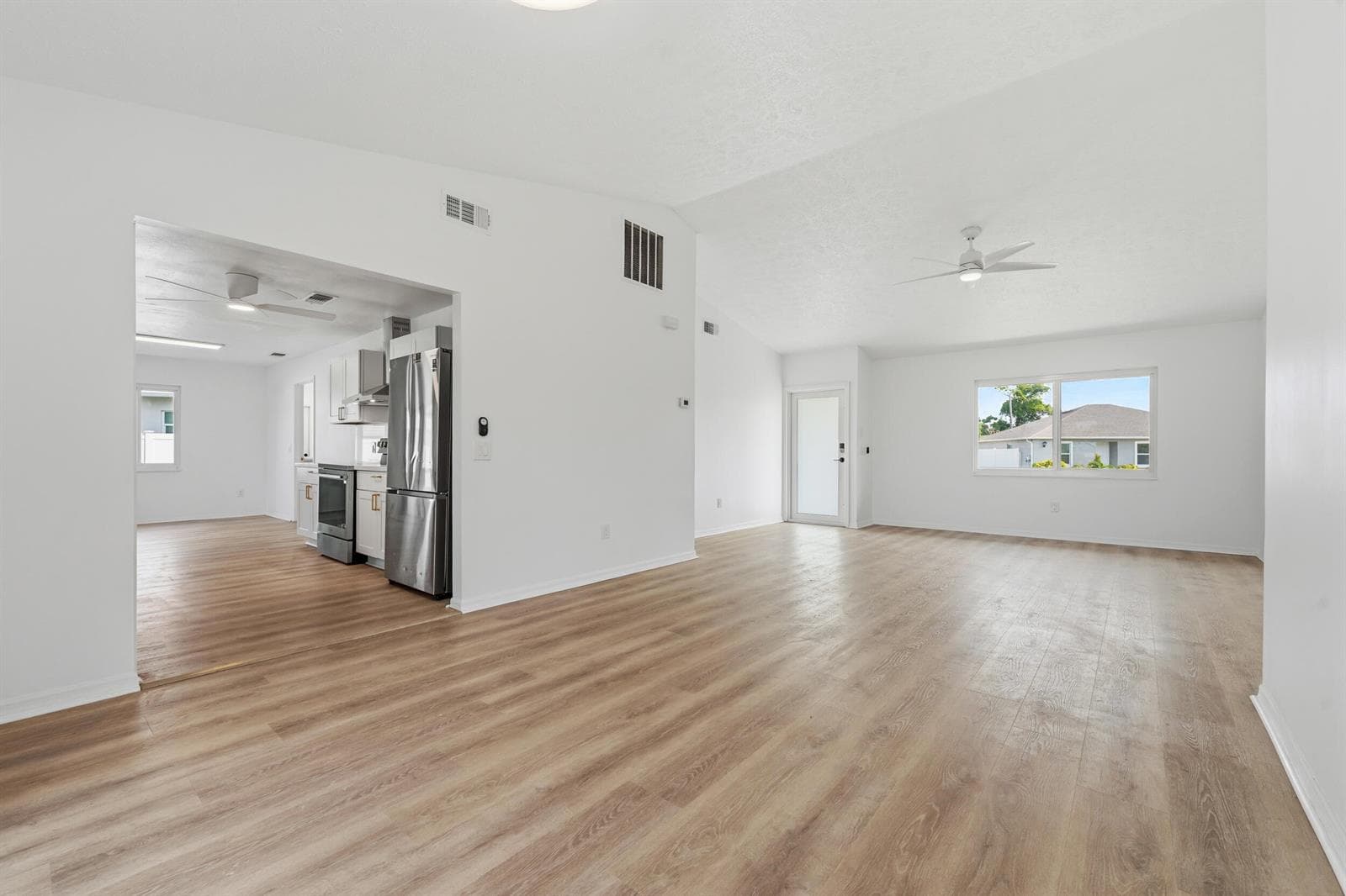 2674 SW Monterrey Lane photo 6