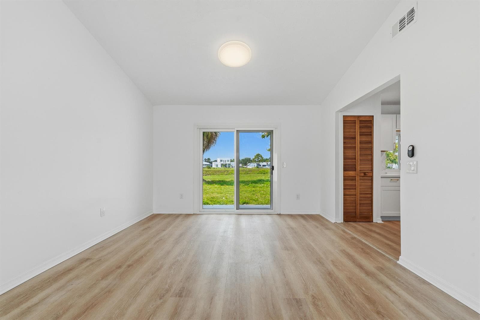 2674 SW Monterrey Lane photo 8