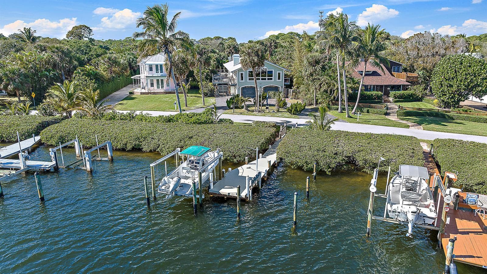 12140 SE Indian River Drive N photo 12