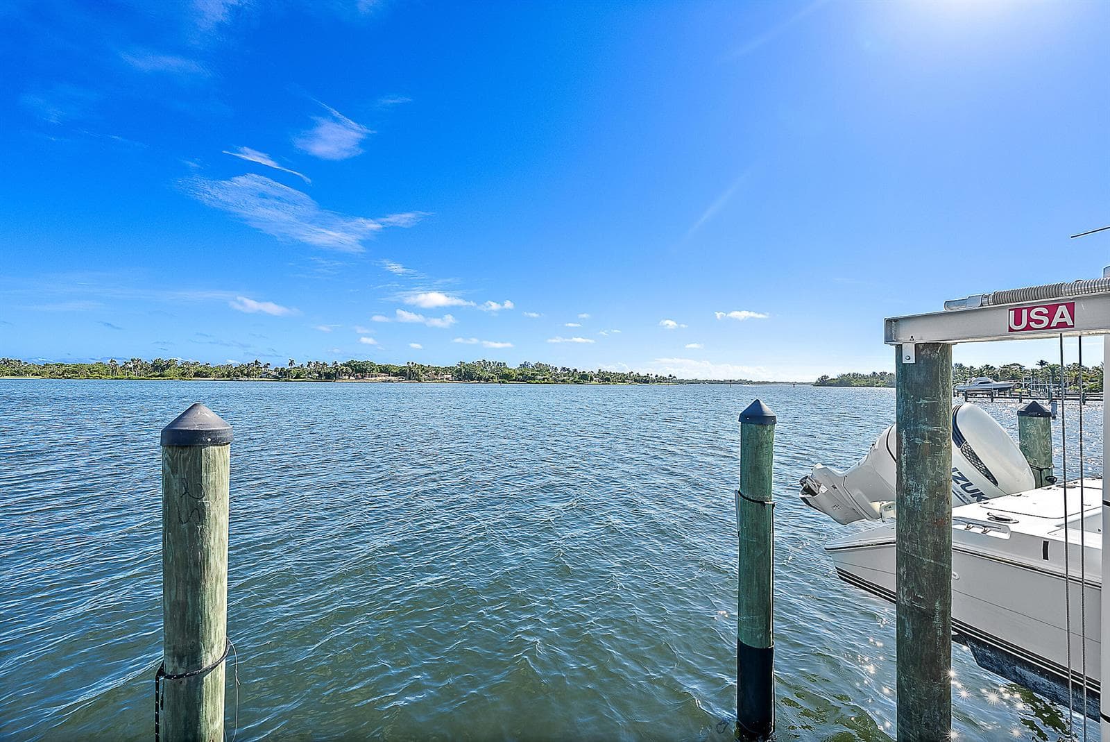 12140 SE Indian River Drive N photo 14