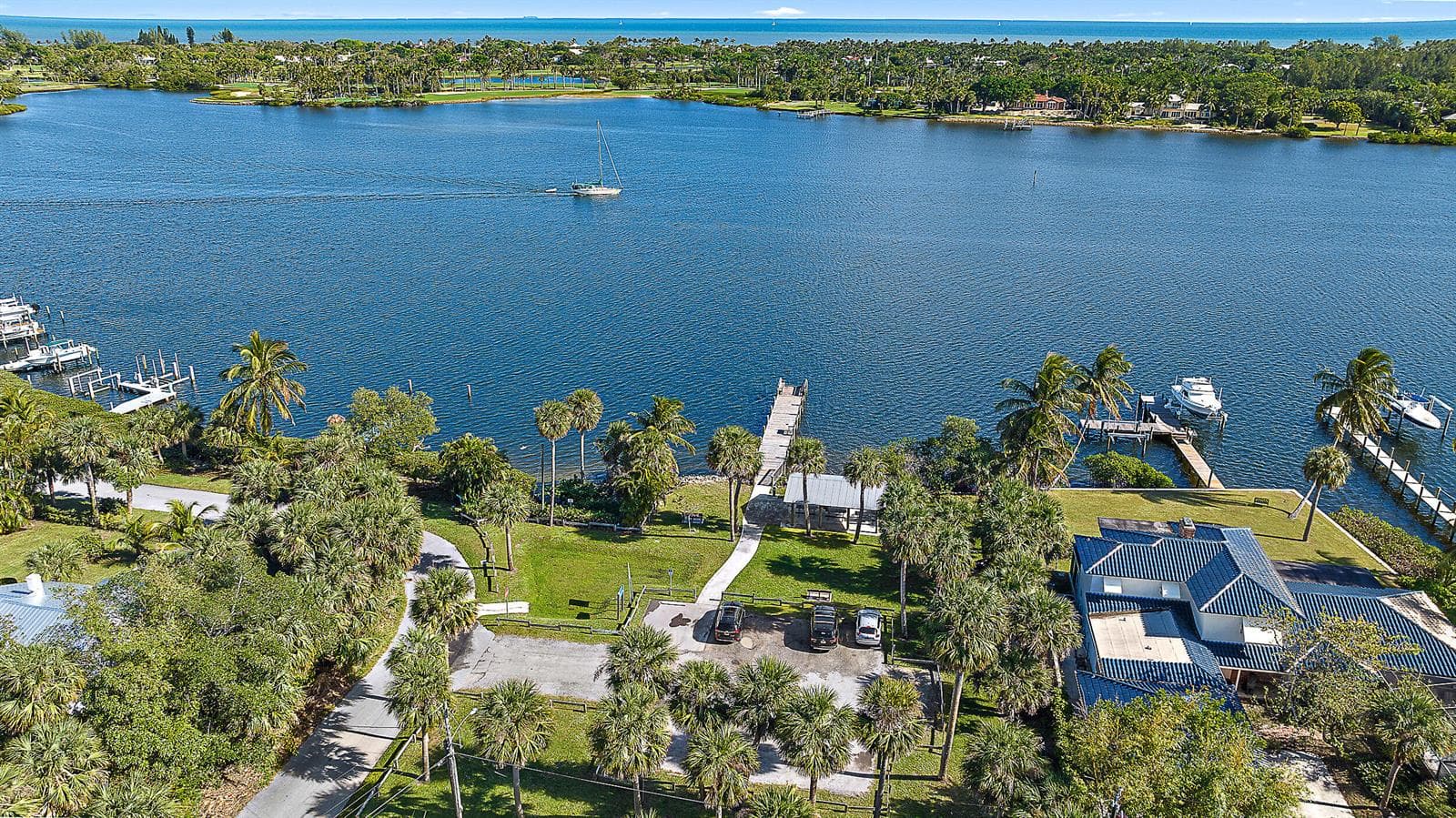 12140 SE Indian River Drive N photo 11
