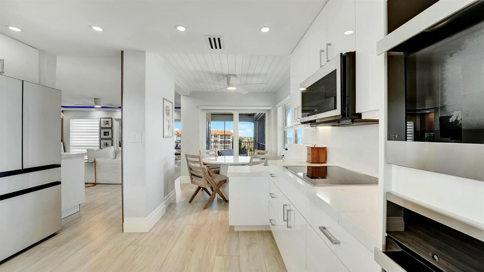 2871 N Ocean Boulevard N D502 photo 10