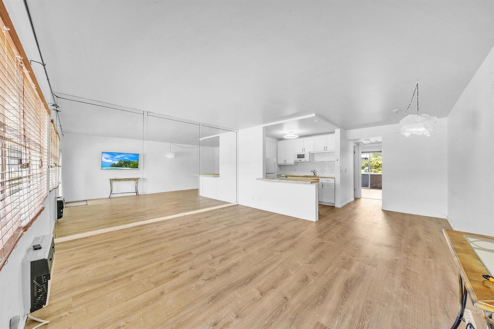 127 Westbury G photo 5