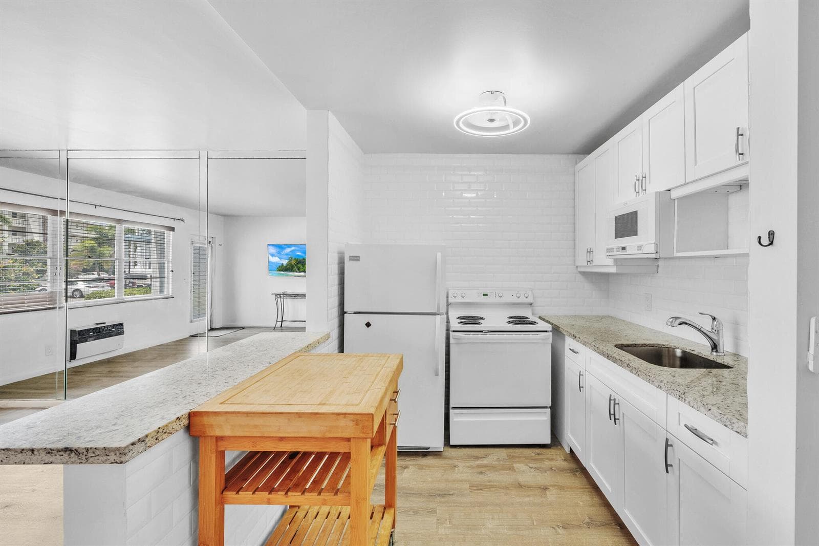 127 Westbury G photo 10