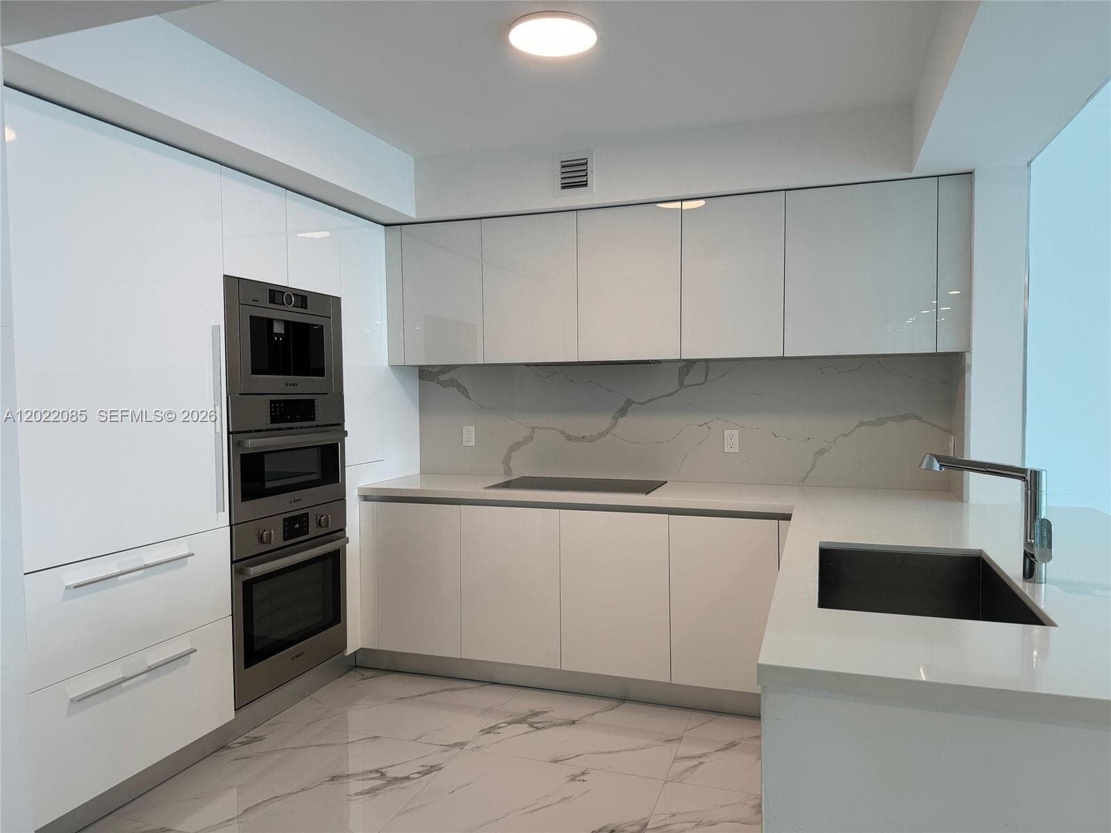 330 Sunny Isles Blvd 5-1003 photo 5