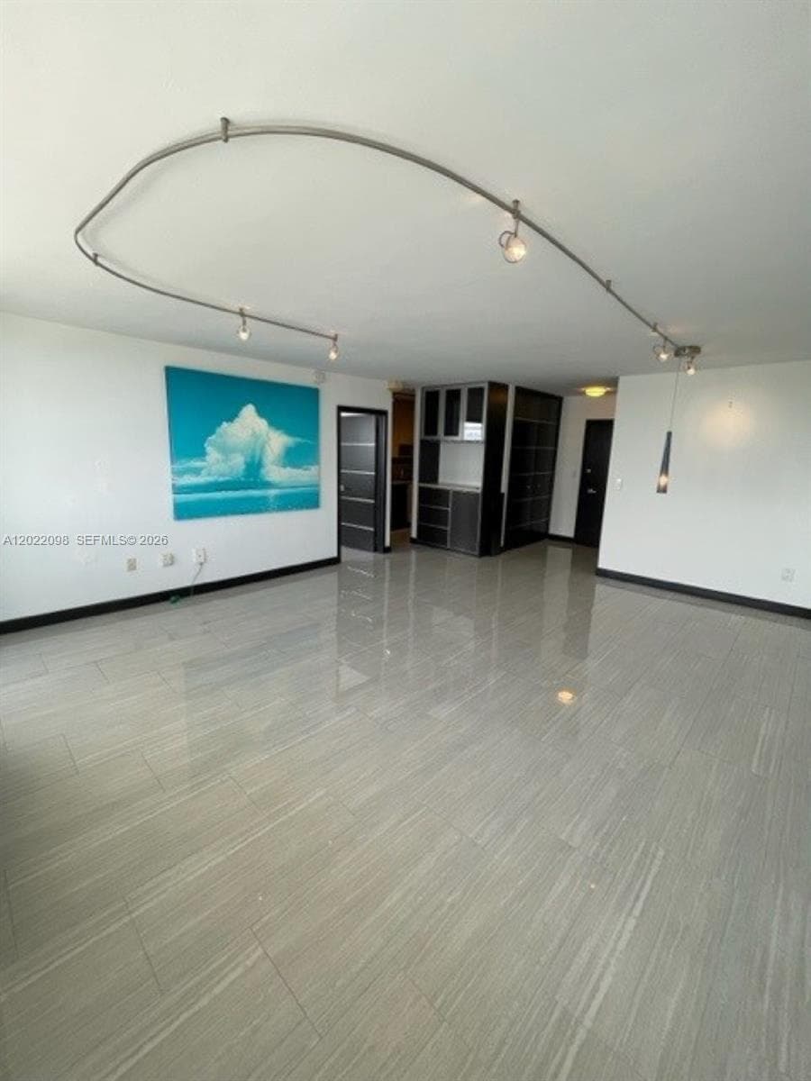 5313 Collins Ave 1004 photo 5