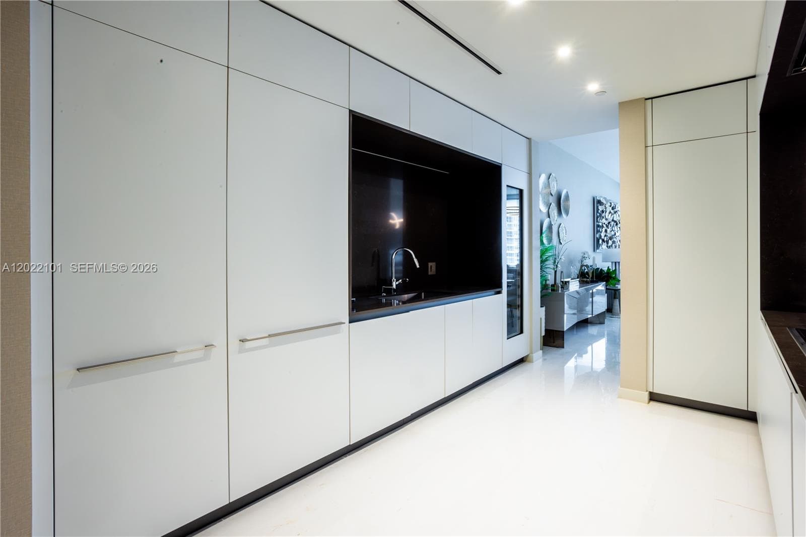 300 Biscayne Boulevard Way 2203C photo 14
