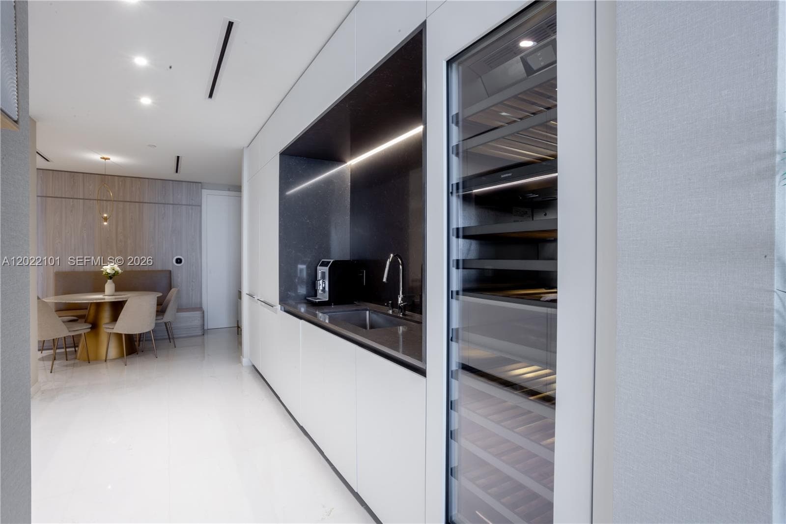 300 Biscayne Boulevard Way 2203C photo 18