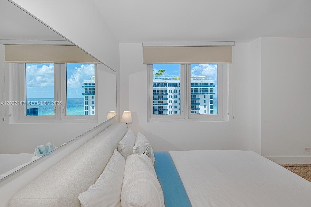 2301 Collins Ave 1515 photo 7