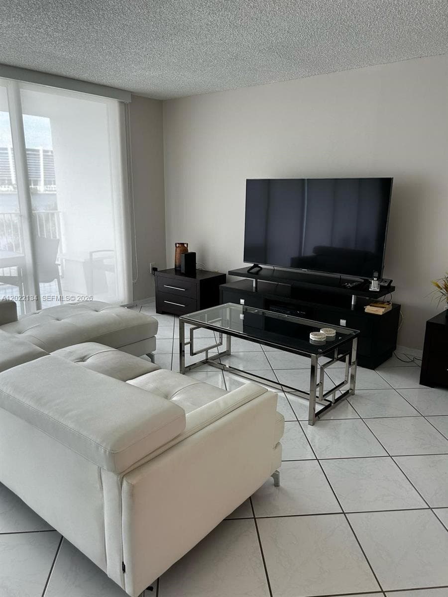 17800 Bay Rd 405 photo 4