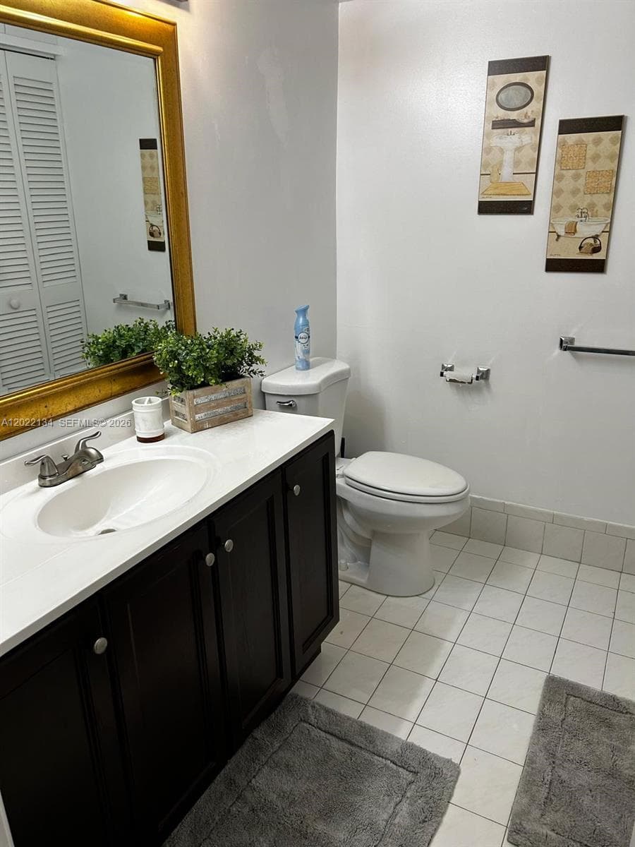 17800 Bay Rd 405 photo 8