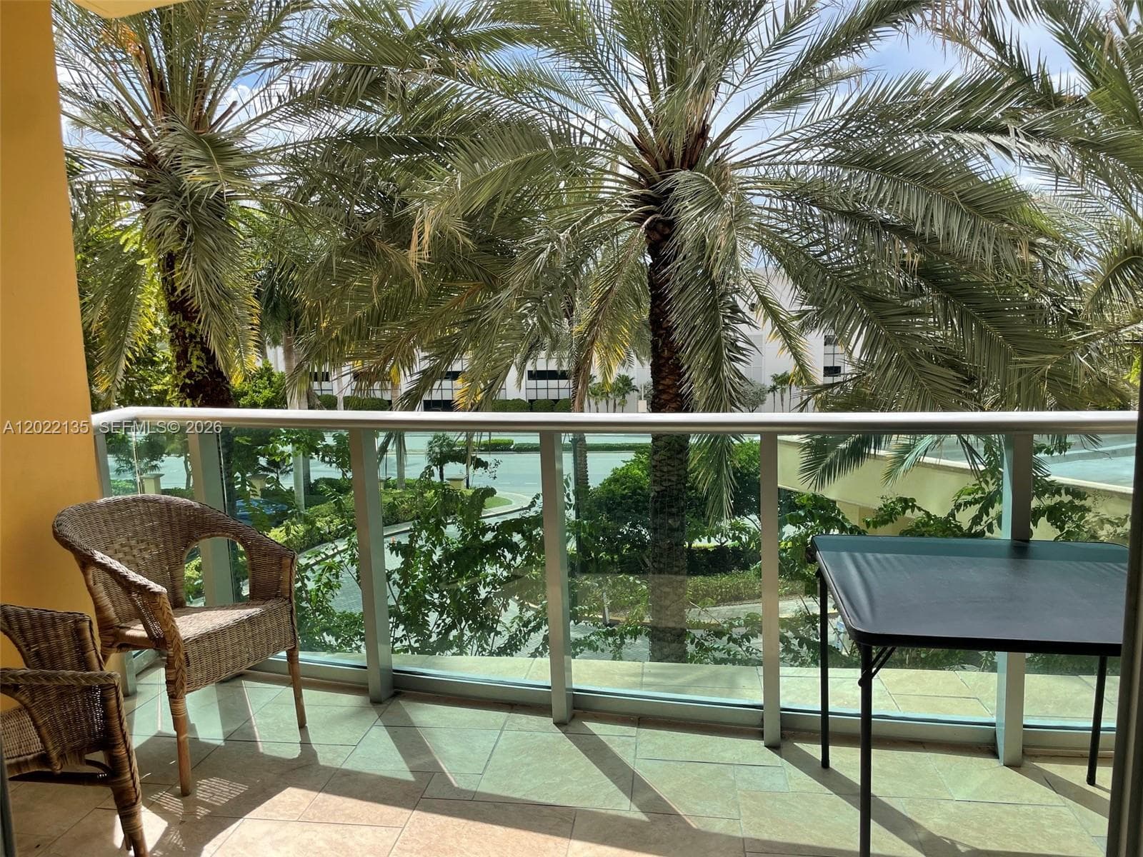2501 Ocean Dr 328 photo 2