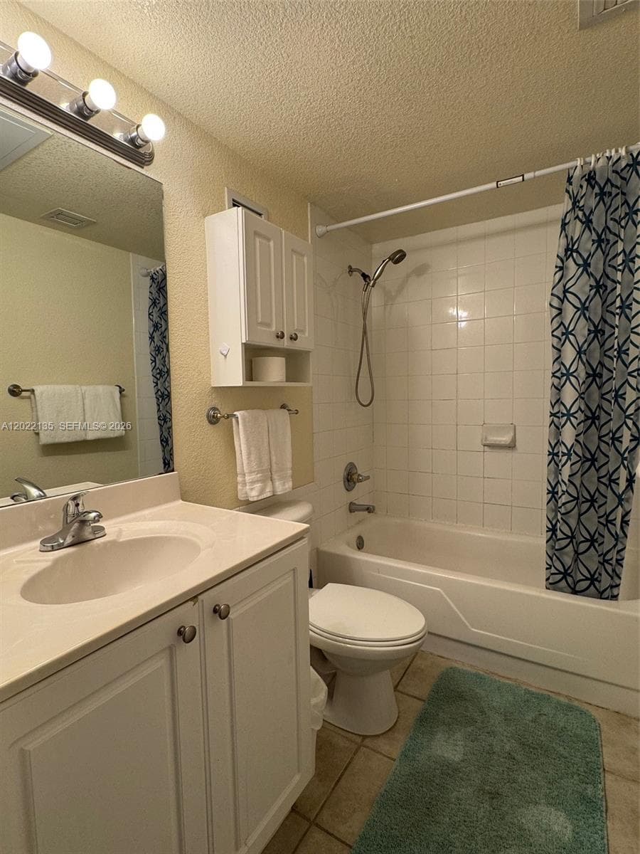 2501 Ocean Dr 328 photo 8