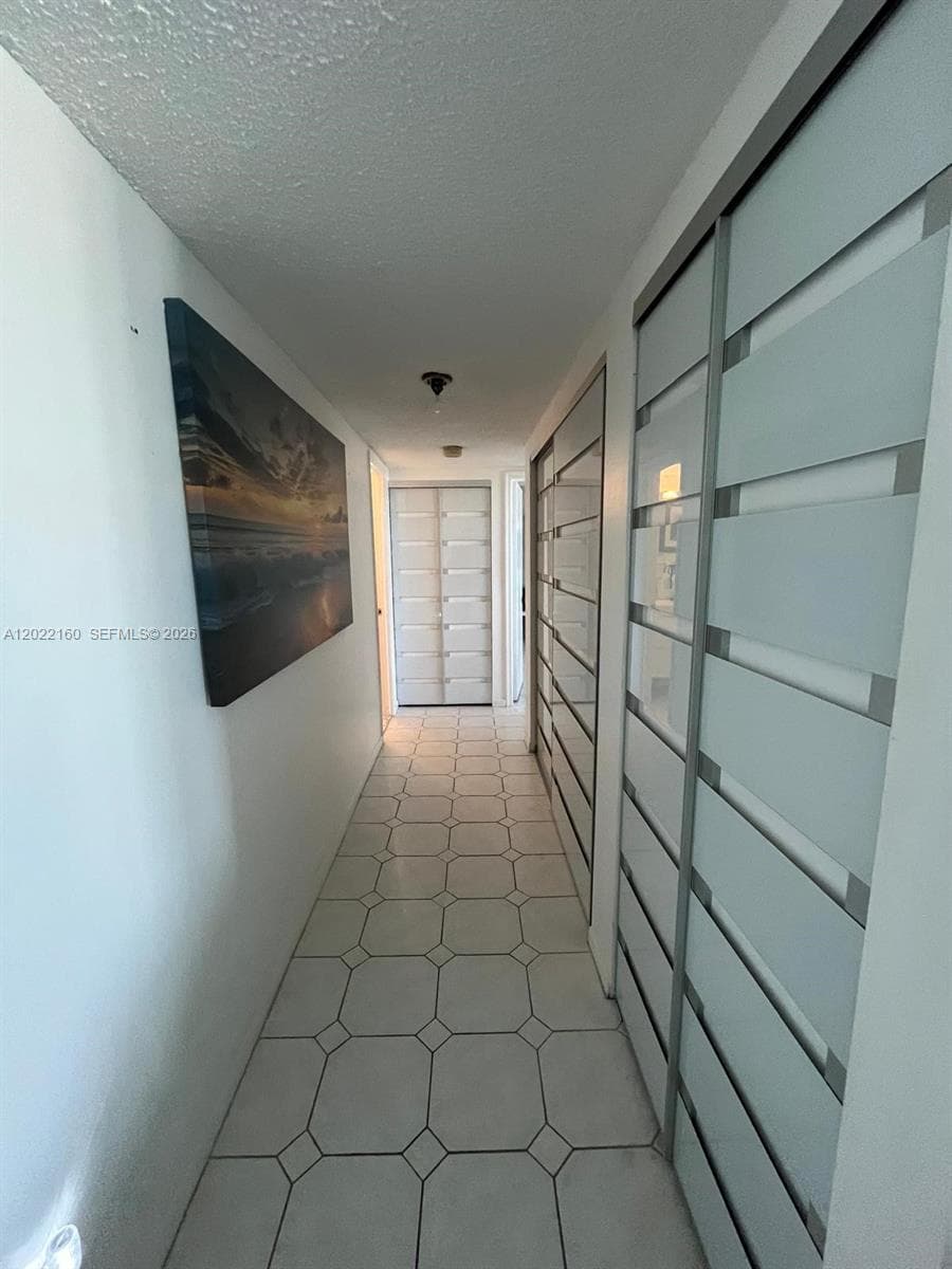 211 Ocean Dr 204 photo 8