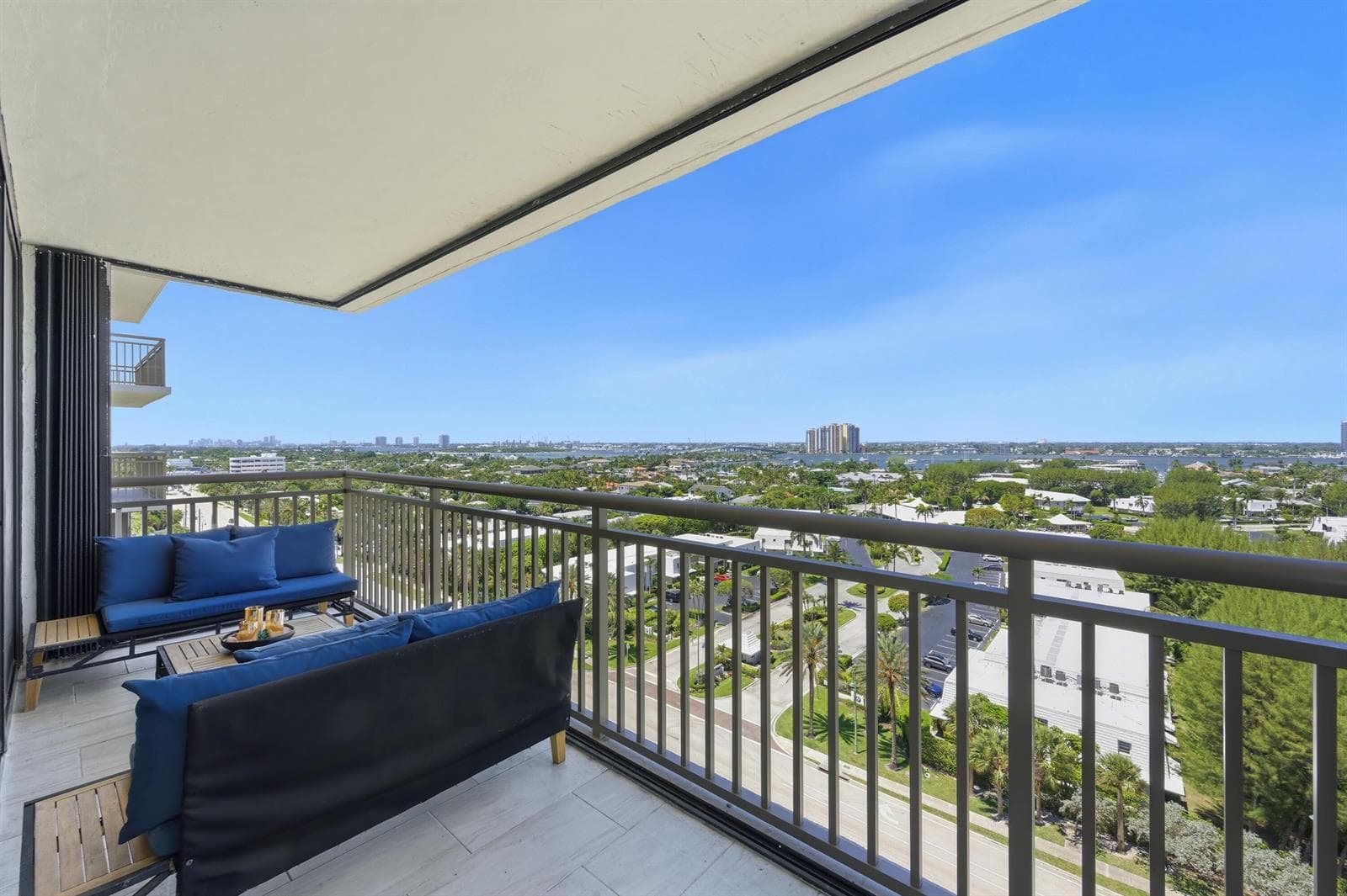 3400 N Ocean Drive 1207 photo 23