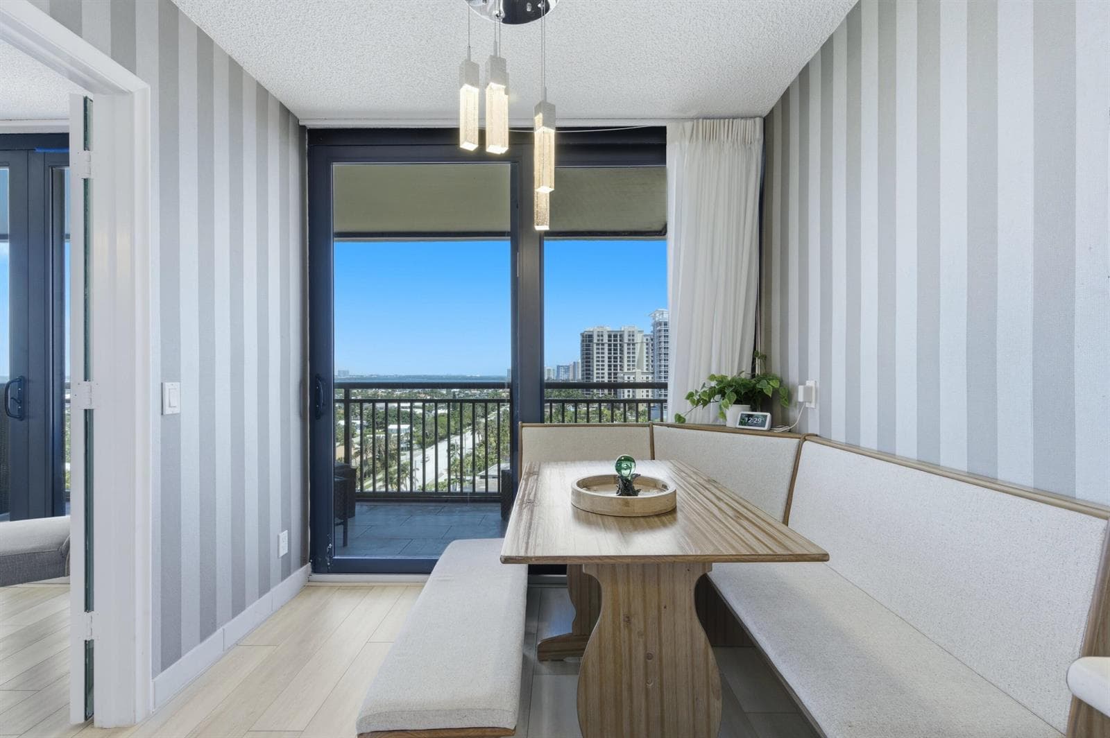 3400 N Ocean Drive 1207 photo 9
