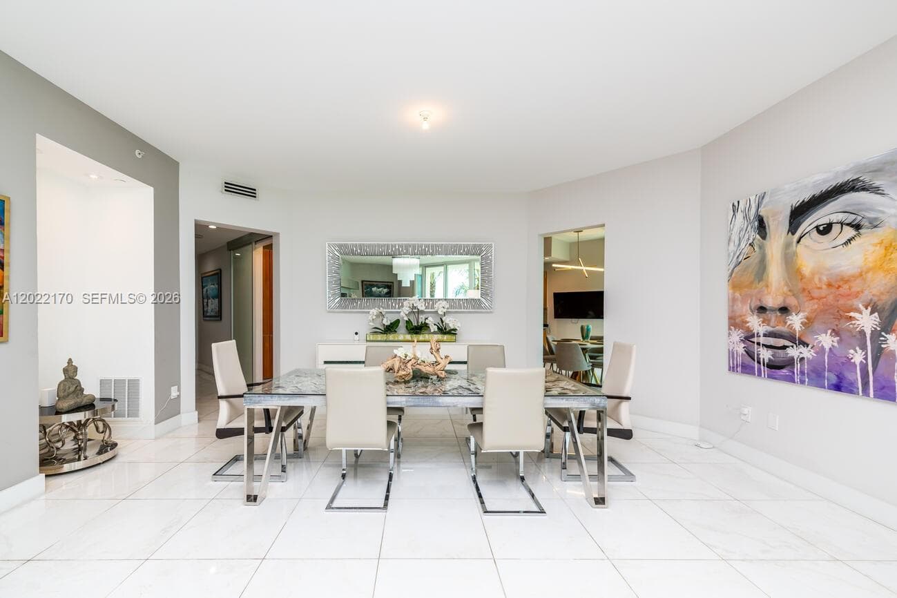 16051 Collins Ave 404 photo 6