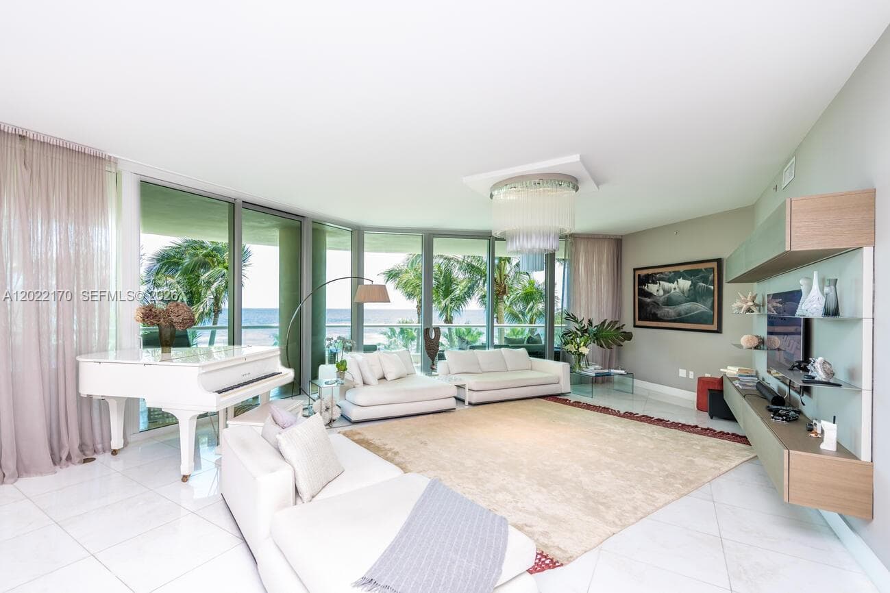 16051 Collins Ave 404 photo 3