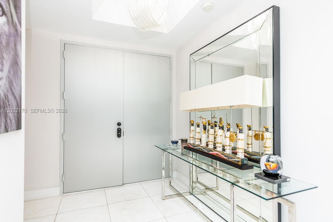 16051 Collins Ave 404 photo 1