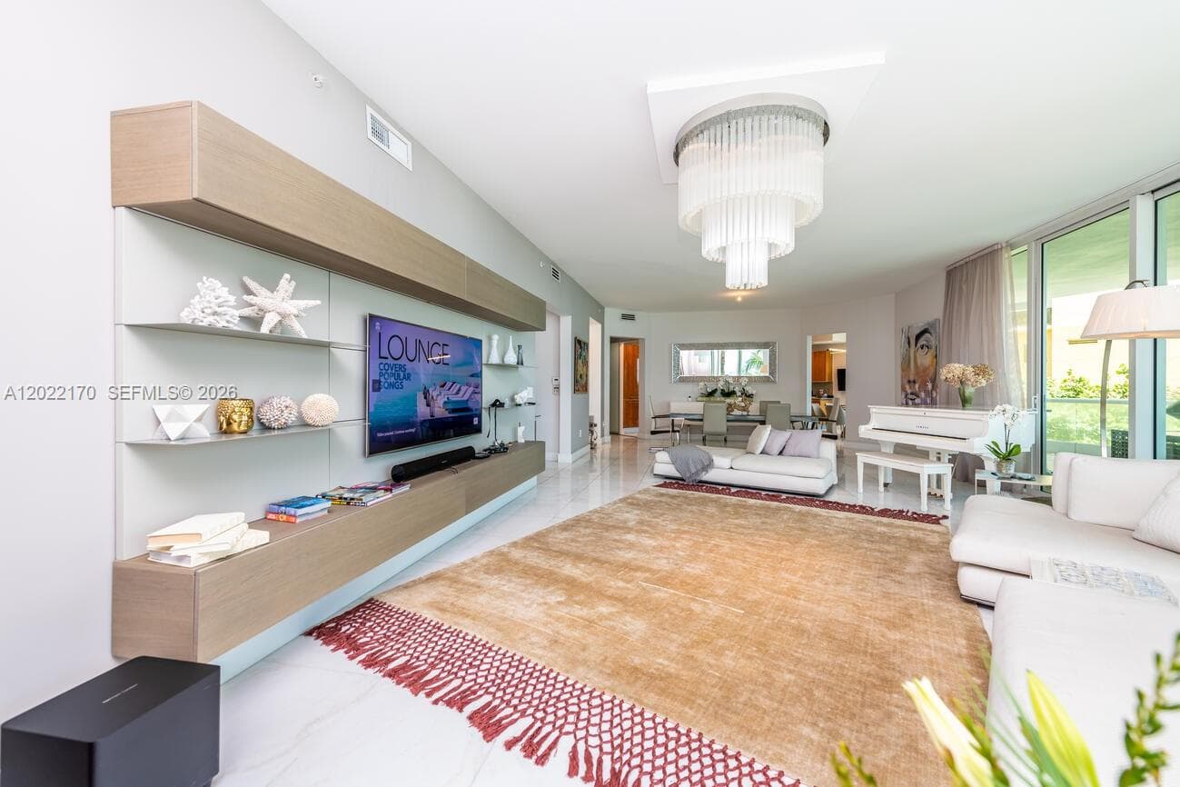 16051 Collins Ave 404 photo 9