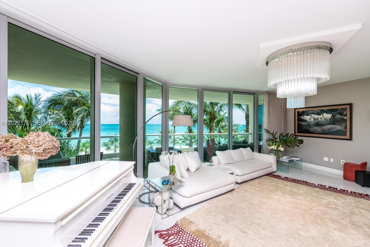 16051 Collins Ave 404 photo 4