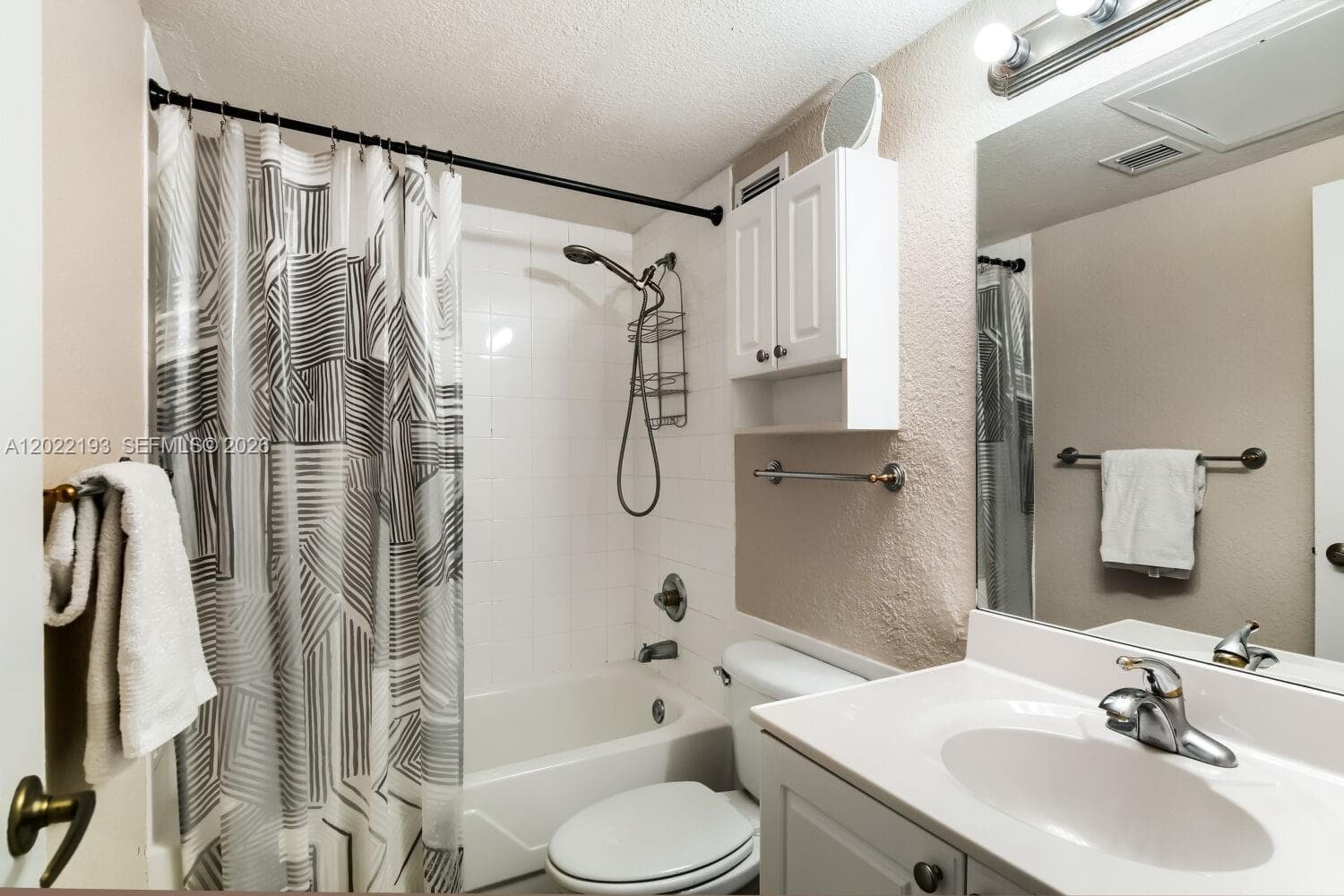 2501 Ocean Dr 1129 photo 11