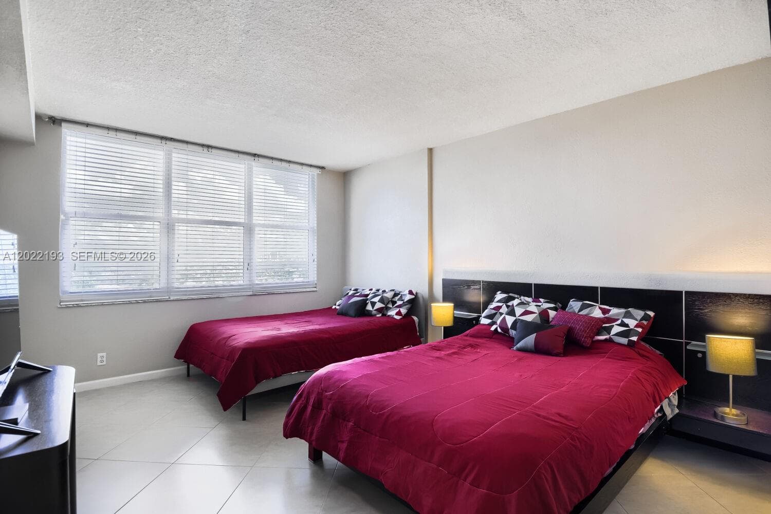 2501 Ocean Dr 1129 photo 8
