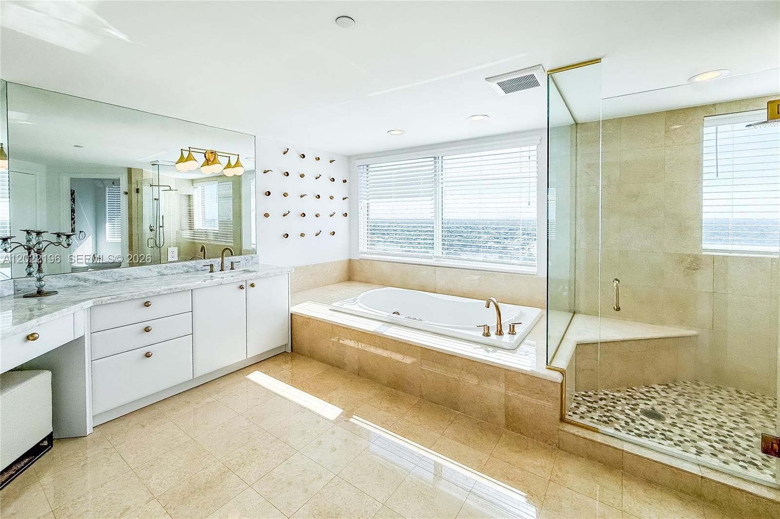 2100 Ocean Blvd 19B photo 10