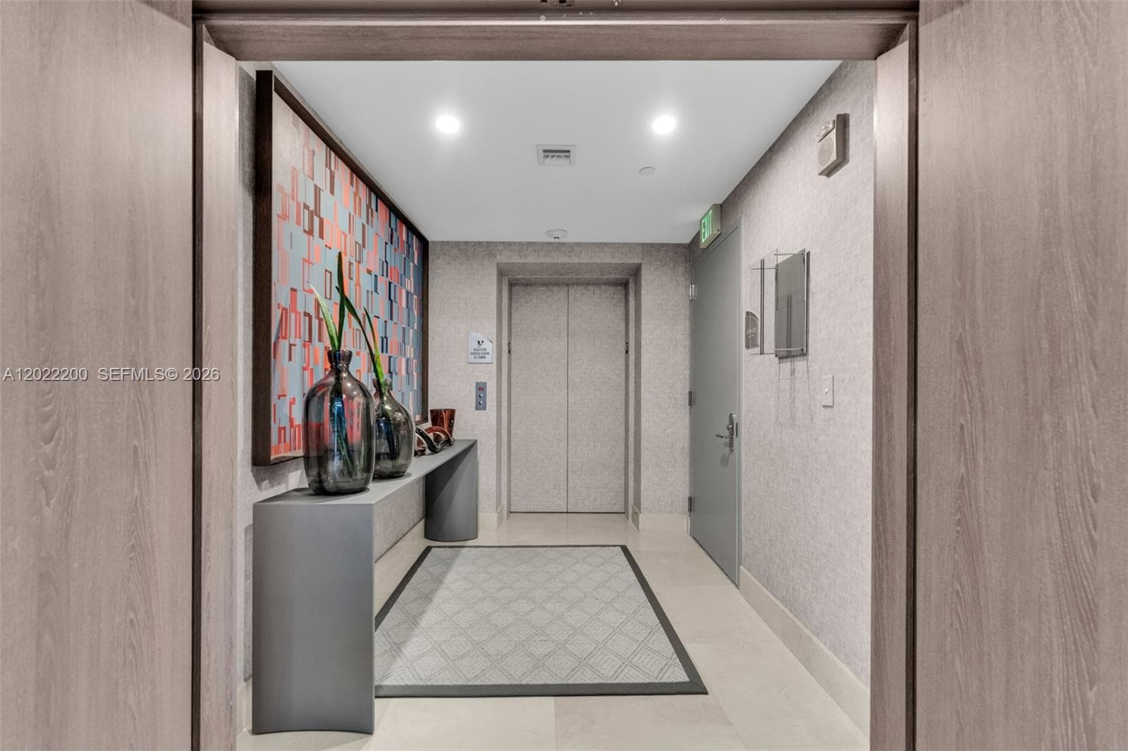17121 Collins Ave 2708 photo 2